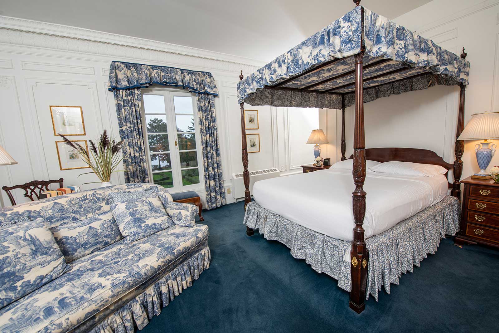 Classic Suite at Geneva On The Lake