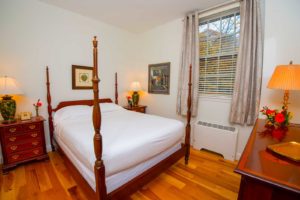 One Bedroom Suites at Geneva On The Lake