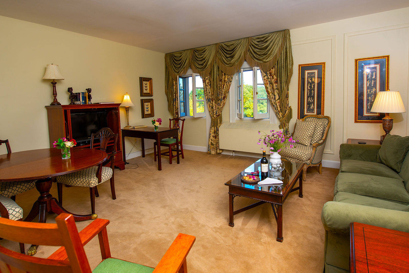 1 Bedroom Suites at Geneva On The Lake
