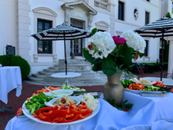 Wedding Food And Flowers at Geneva On The Lake